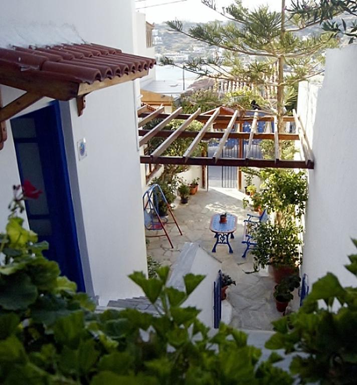 Idroussa * Batsi (Andros)