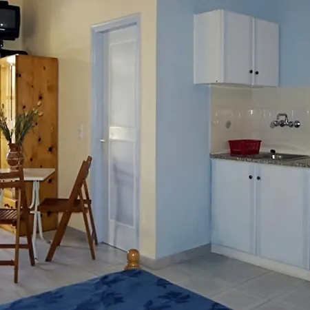Appartement Idroussa à Batsíon Chambre photo