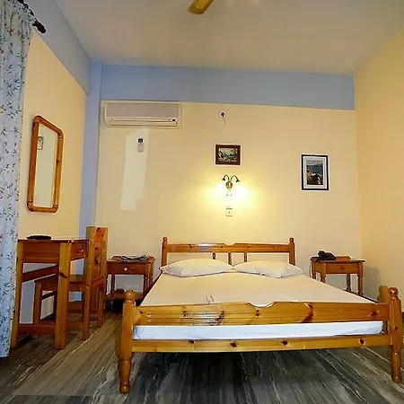 Appartement Idroussa à Batsíon Chambre photo
